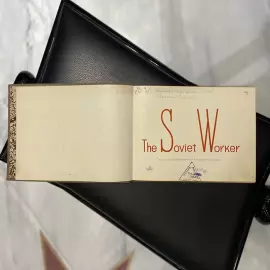 Книга "The Soviet Worker", Moscow and Leningrad, 1939 г.