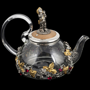 Чайник из серебра "Земляника"