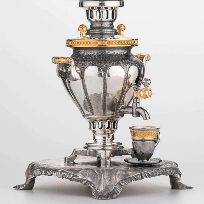 Lamb dish "Samovar Parade"