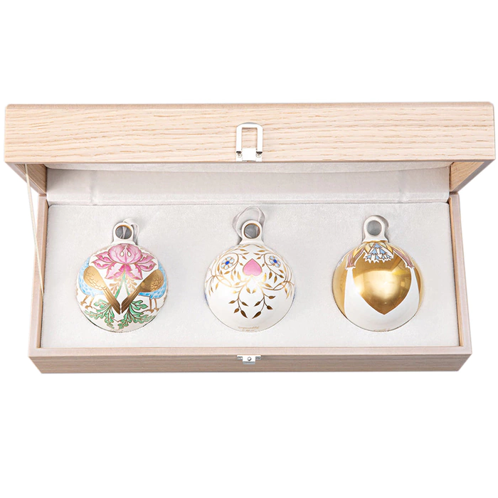 A set of Christmas balls with a loop "Christmas gift"