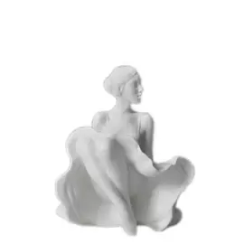 Скульптура из фарфора "В пуантах"