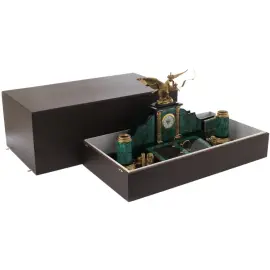 Настольный набор из малахита "Президентский" Златоуст Настольный набор из малахита "Президентский" Златоуст
