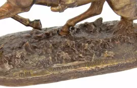 Скульптура бронзовая "Гвардейский донской казак"