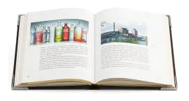 Книга в кожаном переплете "Водка" Книга в кожаном переплете "Водка"