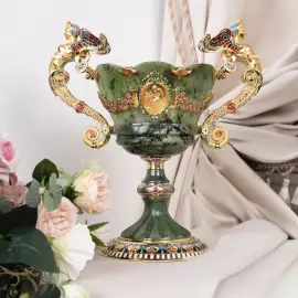 Эксклюзивная чаша из нефрита «Муза» Златоуст