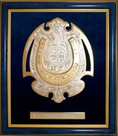 Панно корпоративное "Подкова на счастье" Панно корпоративное "Подкова на счастье"