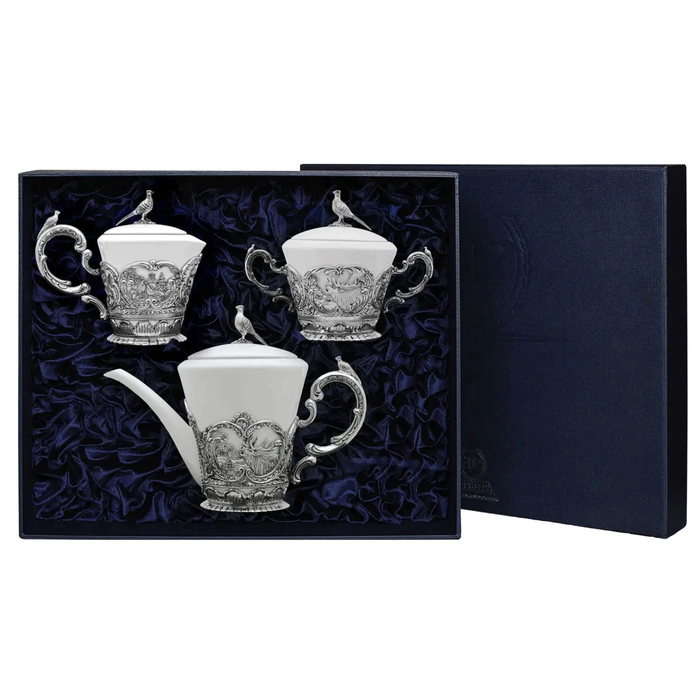 Set of silver "Royal Hunt": sugar bowl, creamer, kettle