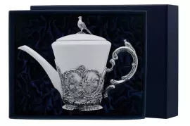 Чайник из серебра "Королевская охота"