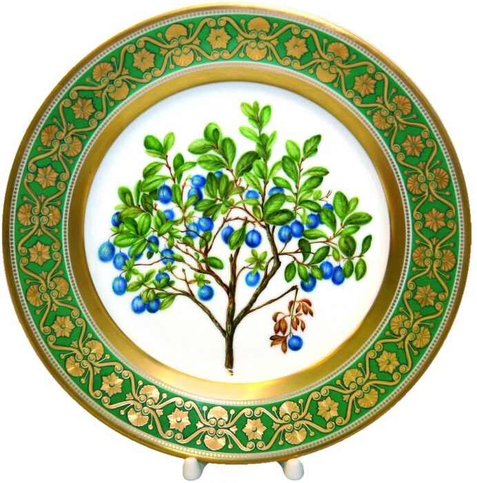 Decorative plate "European" with a Blueberry pattern