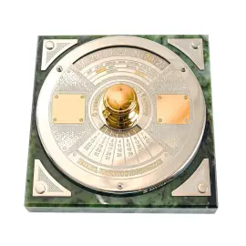 Бизнес-сувенир "Вечный календарь на нефрите" Златоуст Бизнес-сувенир "Вечный календарь на нефрите" Златоуст