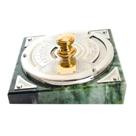 Бизнес-сувенир "Вечный календарь на нефрите" Златоуст Бизнес-сувенир "Вечный календарь на нефрите" Златоуст