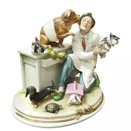 Статуэтка "Ветеринар", цвет: разноцветный