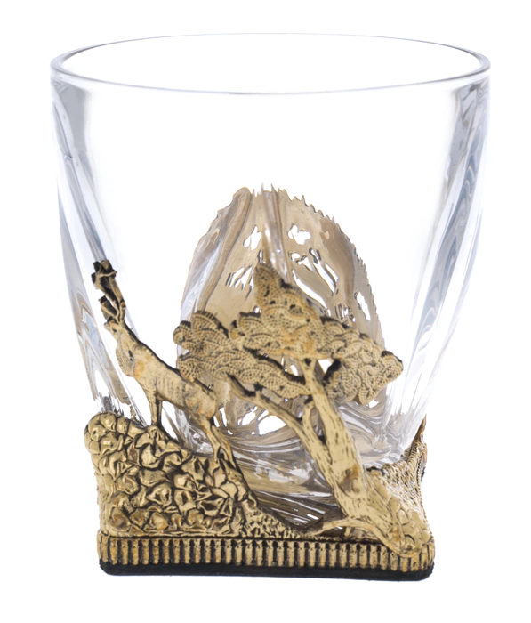 Whiskey glass "Deer Hunting" in a wooden box