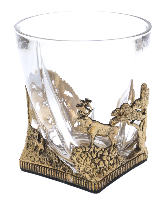 Whiskey glass "Deer Hunting" in a wooden box