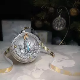 Серебряный елочный шар "Мадонна" с позолотой и эмалью