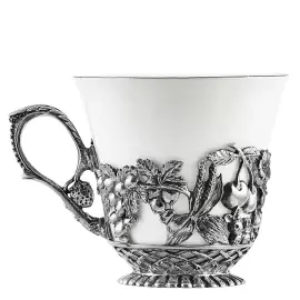 Чашка чайная "Натюрморт" посеребренная полированная с чернением