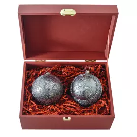 Set of 2 silver Christmas balls "Snowflakes and Bullfinches"