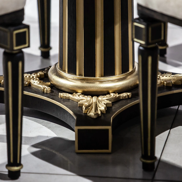 Royal poker headset with amber inlay