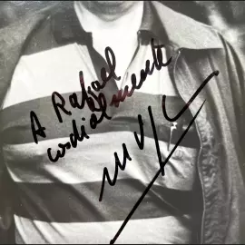 Фото с автографом Марио Варгас Льоса