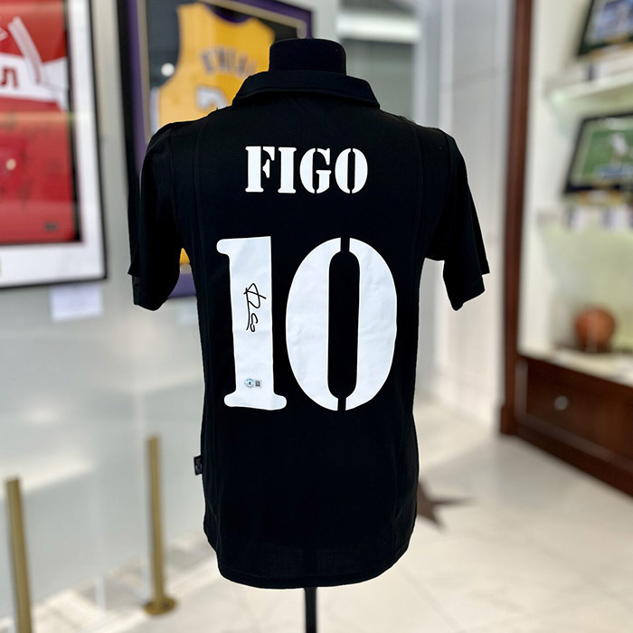 Real Madrid FC T-shirt signed by Luis Figo