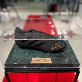Обувь с автографом футболиста Лионеля Месси, мрамор зеленый