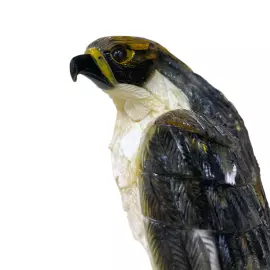 Статуэтка из янтаря "Сокол"