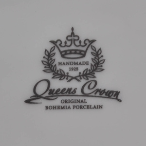 Барбарина "Queen's Crown. Охота бежевая"