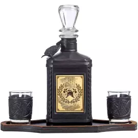 Графин в кожаном переплете "Пожарному-4" с накладкой