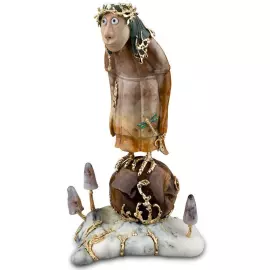 Ювелирное интерьерное украшение "Кикимора" из драгоценных камней