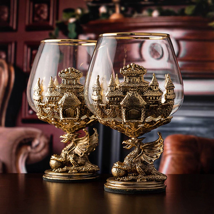 Set of 2 glasses for cognac "Dragon on a ball" in a wooden box