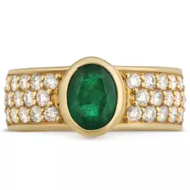 Кольцо из желтого золота с изумрудом и бриллиантами