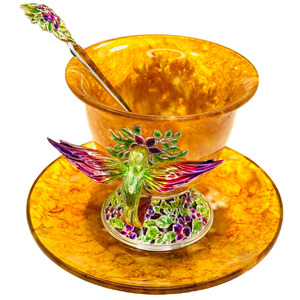 Hummingbird tea cup