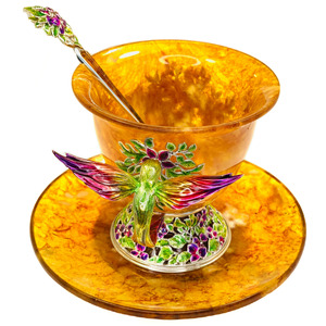 Hummingbird tea cup