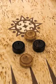 Нарды из карельской березы "Медведь" большие Нарды из карельской березы "Медведь" большие