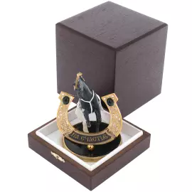 Statuette on jade "Horse with a horseshoe. For luck" Zlatoust