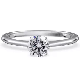 Кольцо из белого золота с бриллиантом