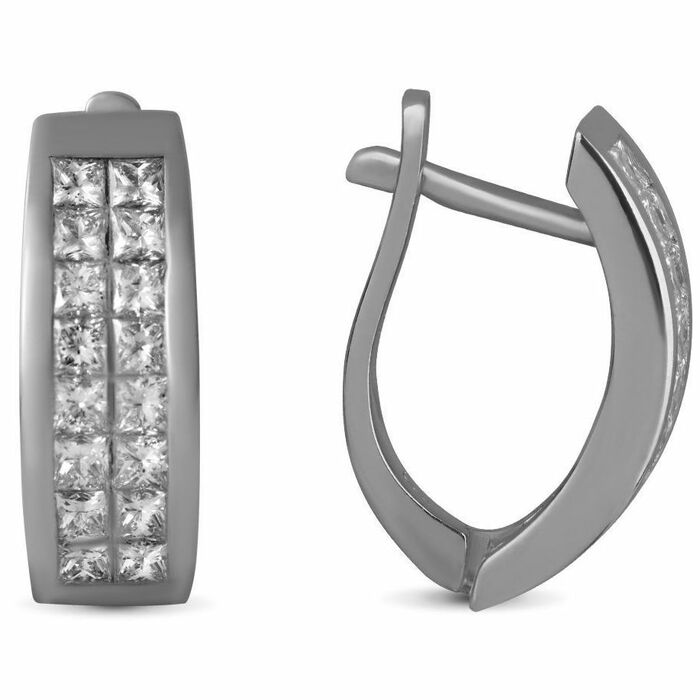 Earrings in white gold with diamonds