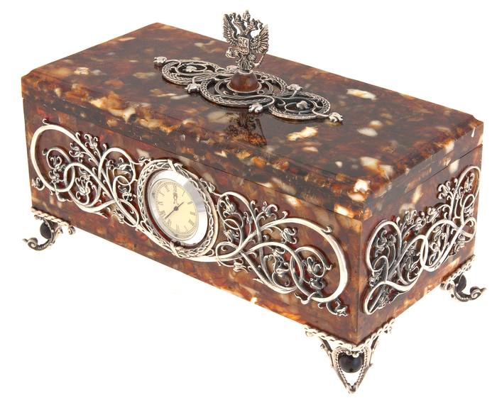 Amber casket "Sovereign" with a clock