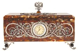 Ларец из янтаря "Державный" с часами