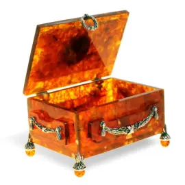 Шкатулка из янтаря "Княжеская"
