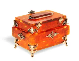 Ларец из янтаря "Державный"