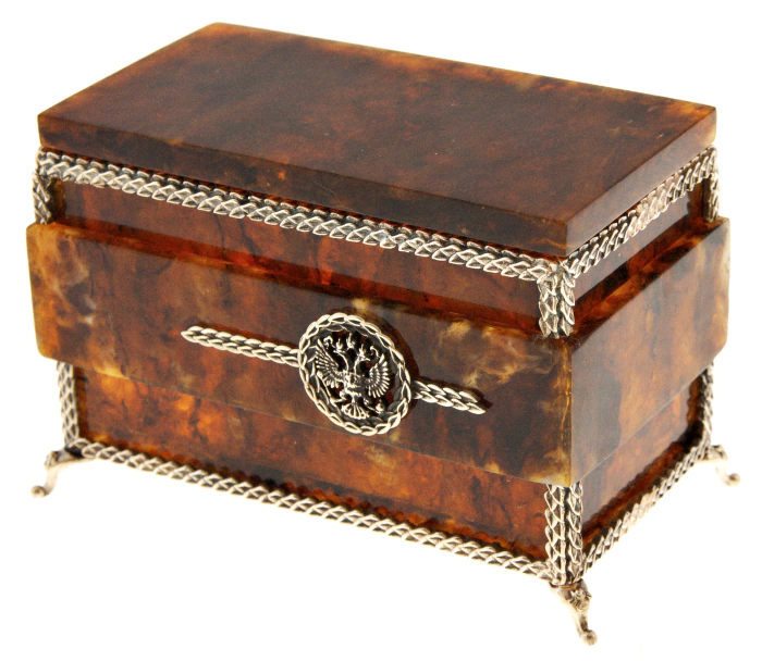 The box made of amber "Gosudareva"
