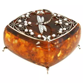 Шкатулка с жемчугом из янтаря "Стрекоза"
