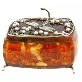 Шкатулка с жемчугом из янтаря "Стрекоза"
