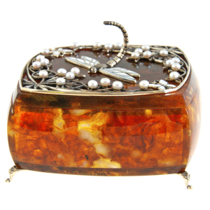 Jewelry box with amber pearls "Dragonfly"