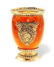 Стакан из янтаря "Лев" Стакан из янтаря "Лев"