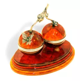 Шкатулка-сувенир из янтаря "Вишенки"