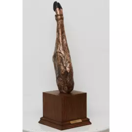 Скульптура из бронзы "Hamon est Crus" нога хамона