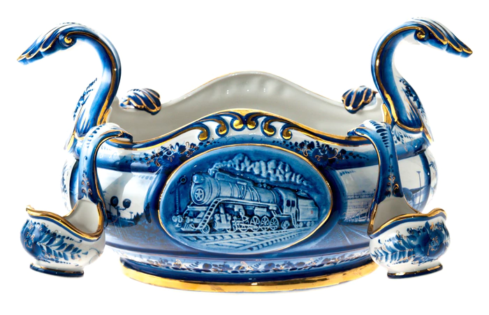 A bowl with glasses "Zheleznodorozhnaya"