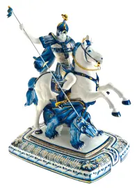 Скульптура "Георгий - Победоносец", кобальт в золоте Скульптура "Георгий - Победоносец", кобальт в золоте